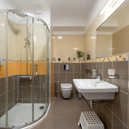 - Cozy With Parking Appartement Bratislava