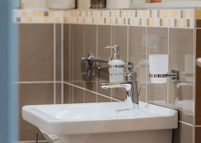 Apartament - Cozy With Parking