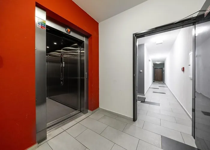 Apartament - Cozy With Parking *