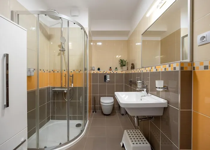 - Cozy With Parking Apartament Bratislava