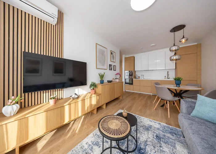 Apartament - Cozy With Parking Bratislava